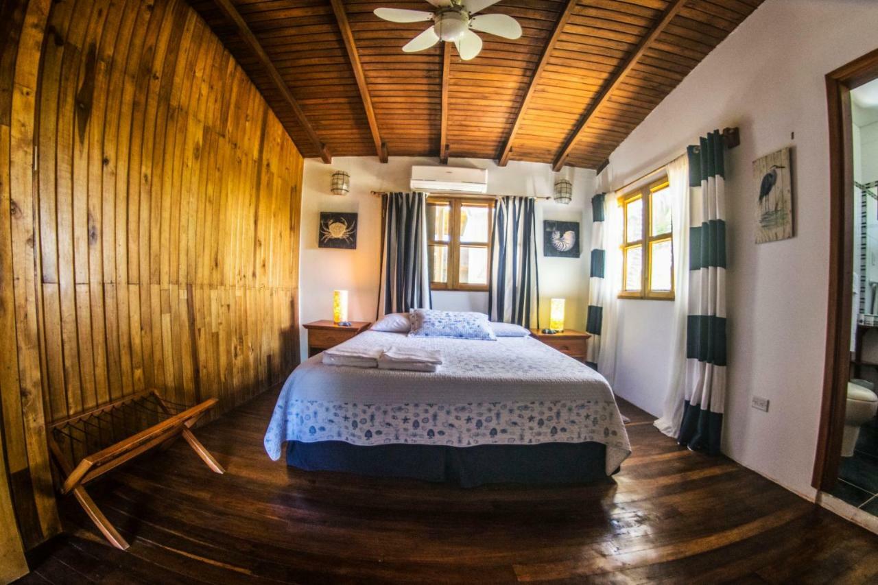 The Isabela House * Puerto Villamil